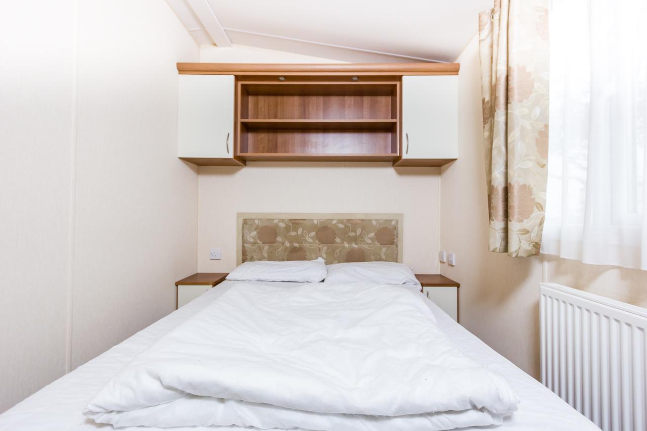 Orchards Holiday Park Cowes  Room photo